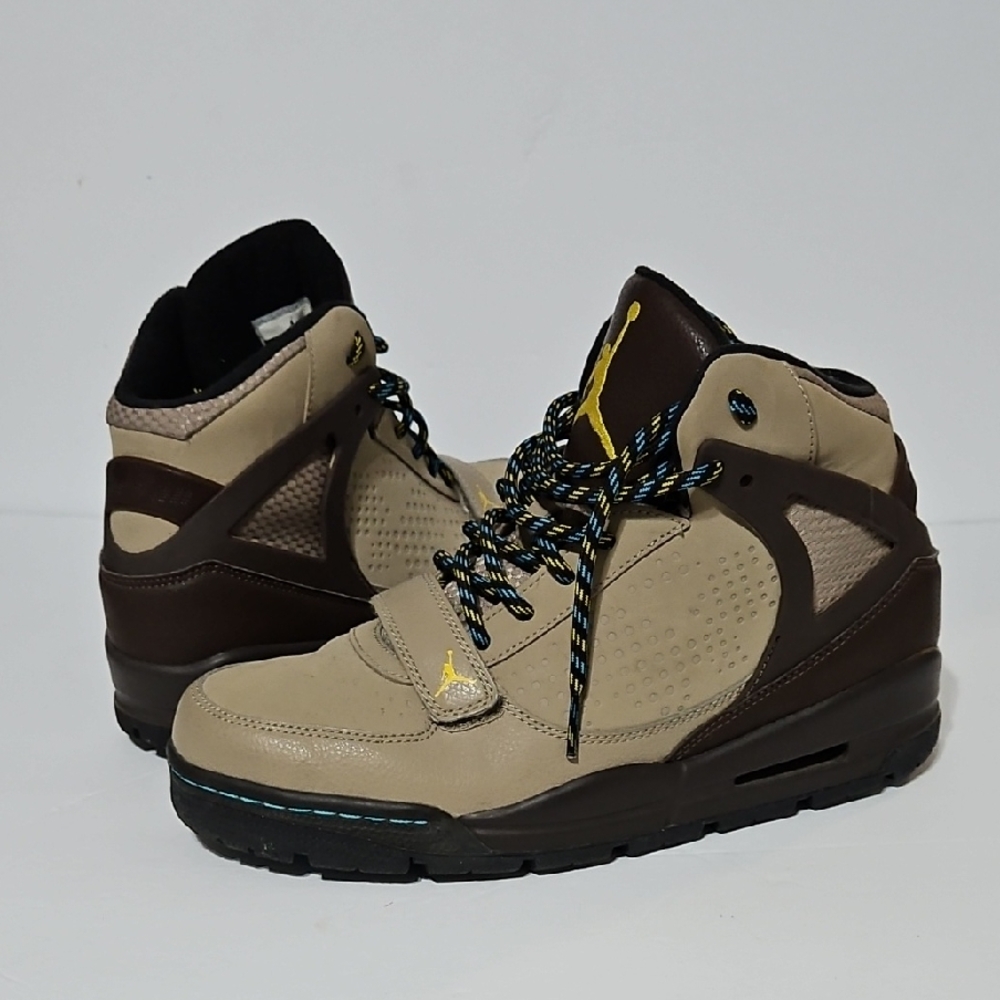 Jordan Men's Phase 23 Trek Sneaker Boot in Khaki Brown 8.5